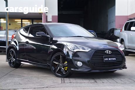Black 2013 Hyundai Veloster Coupe SR Turbo