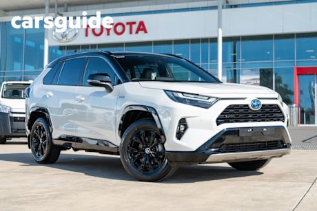 White 2024 Toyota RAV4 Wagon XSE (2WD) Hybrid Premium Paint