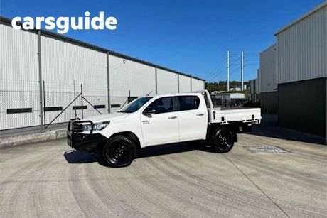 White 2017 Toyota Hilux Dual Cab Chassis SR (4X4)