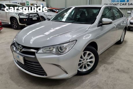 Silver 2016 Toyota Camry Sedan Altise