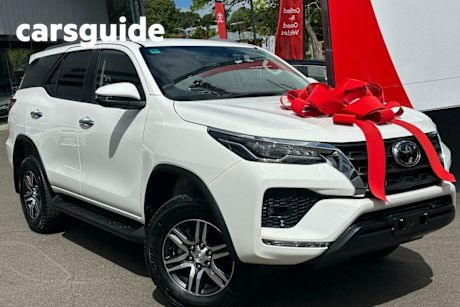 White 2023 Toyota Fortuner Wagon GXL