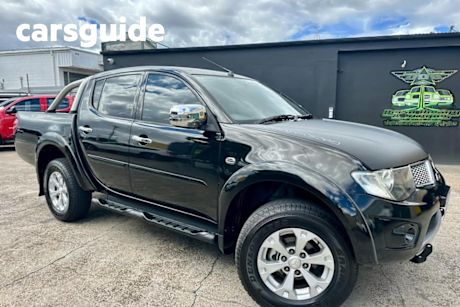 Black 2013 Mitsubishi Triton Double Cab Utility GLX-R (4X4)