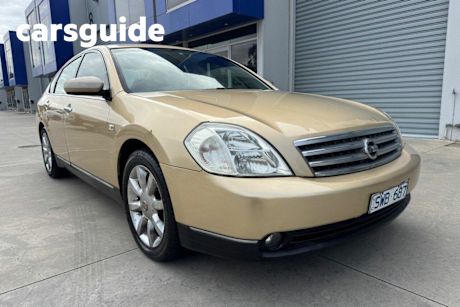 Gold 2004 Nissan Maxima Sedan TI
