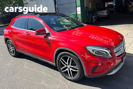 Red 2015 Mercedes-Benz GLA180 Wagon
