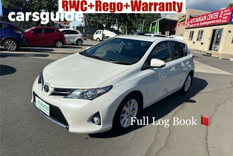 White 2015 Toyota Corolla Hatchback Ascent Sport