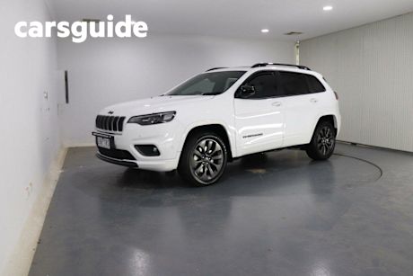 White 2022 Jeep Cherokee Wagon S-Limited (awd)