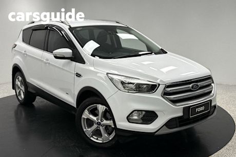 White 2019 Ford Escape Wagon Trend (awd)