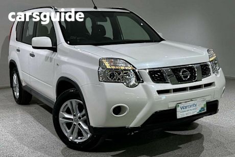 White 2013 Nissan X-Trail Wagon ST (fwd)