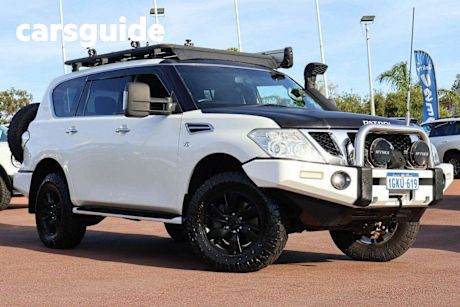 White 2013 Nissan Patrol Wagon ST-L (4X4)