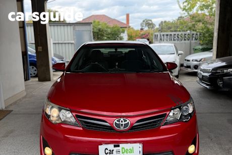 Red 2014 Toyota Camry Sedan RZ S.e.