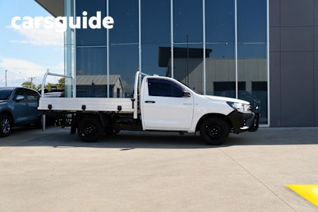 White 2023 Toyota Hilux Ute Tray
