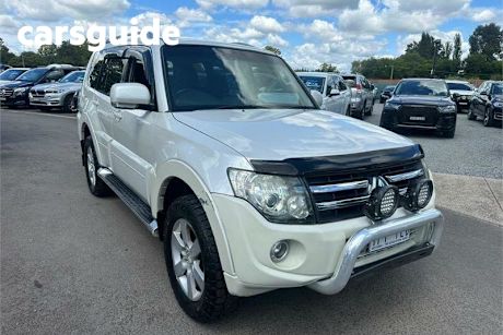 White 2007 Mitsubishi Pajero Wagon VR-X LWB (4X4)