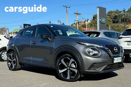 Grey 2023 Nissan Juke Hatchback ST-L