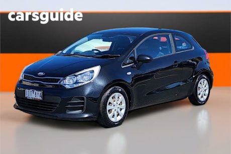 Black 2016 Kia RIO Hatchback S