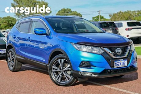 Blue 2019 Nissan Qashqai Wagon ST-L