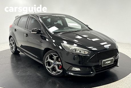 Black 2015 Ford Focus Hatchback ST