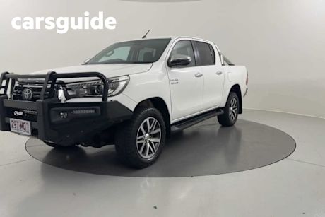 White 2019 Toyota Hilux Double Cab Pick Up SR5 (4X4)
