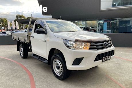 White 2020 Toyota Hilux Cab Chassis SR (4X4)