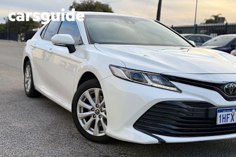 White 2019 Toyota Camry Sedan Ascent
