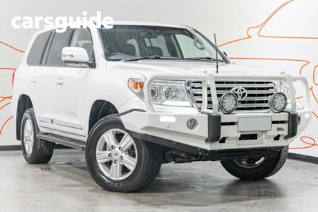 White 2014 Toyota Landcruiser Wagon Sahara (4X4)