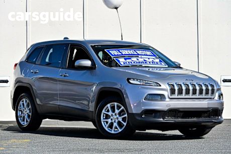 Silver 2014 Jeep Cherokee Wagon Sport (4X2)