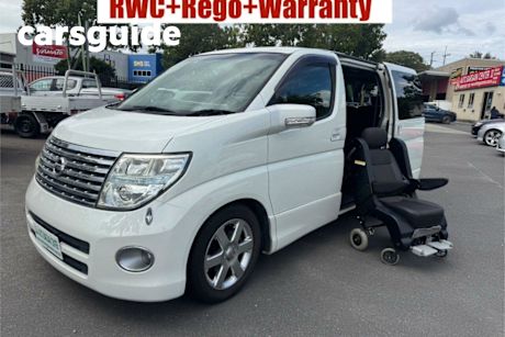 White 2005 Nissan Elgrand Wagon