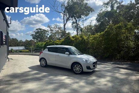 White 2023 Suzuki Swift Hatchback GL Navi