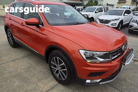 Orange 2016 Volkswagen Tiguan Wagon 132 TSI Comfortline