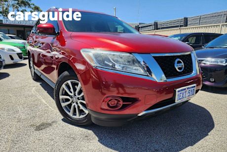 Red 2014 Nissan Pathfinder Wagon TI (4X2)