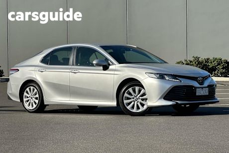 Silver 2019 Toyota Camry Sedan Ascent