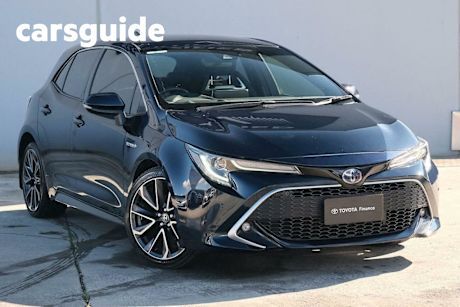Black 2020 Toyota Corolla Hatchback ZR (hybrid)