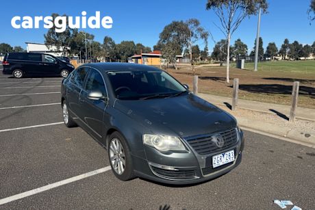 Green 2008 Volkswagen Passat Sedan 2.0 TDI