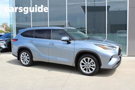 Blue 2022 Toyota Kluger Wagon
