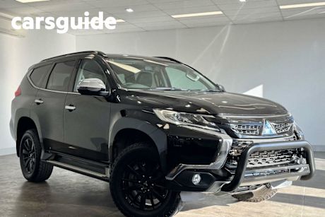 Black 2018 Mitsubishi Pajero Sport Wagon Black Edition (4X4) 7 Seat