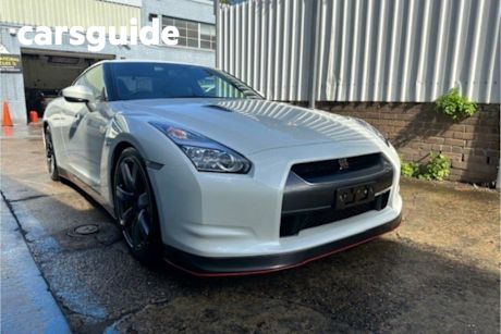 White 2008 Nissan Skyline Coupe GTR BLACK EDITION