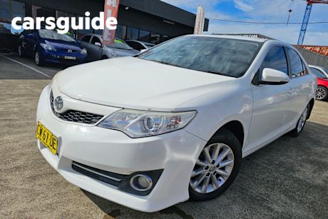 White 2012 Toyota Camry Sedan Altise