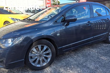 Grey 2011 Honda Civic Sedan VTI-L