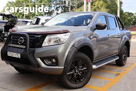 Grey 2018 Nissan Navara Dual Cab Pick-up ST (4X4)