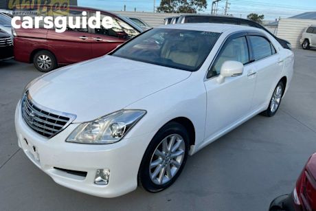 White 2008 Toyota Crown Sedan Royal Saloon