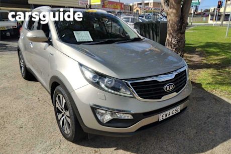 Silver 2014 Kia Sportage Wagon Platinum (awd)