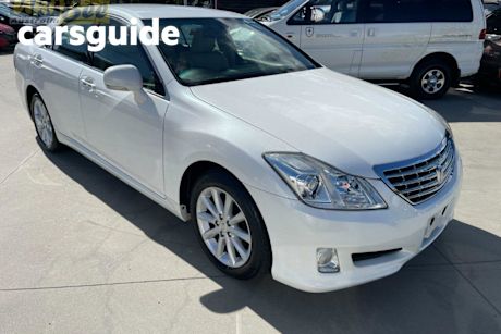 White 2008 Toyota Crown Sedan Royal Saloon