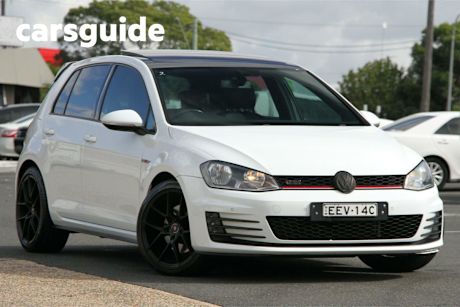 White 2015 Volkswagen Golf Hatchback GTI