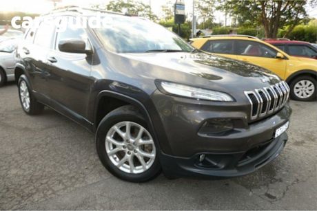Grey 2014 Jeep Cherokee Wagon Longitude (4X4)