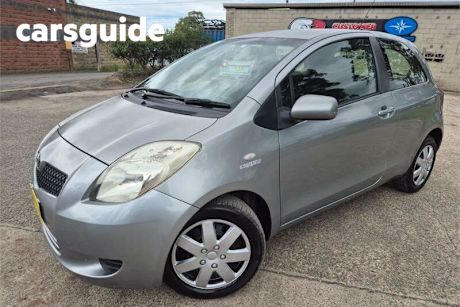 Silver 2007 Toyota Yaris Hatchback YRS