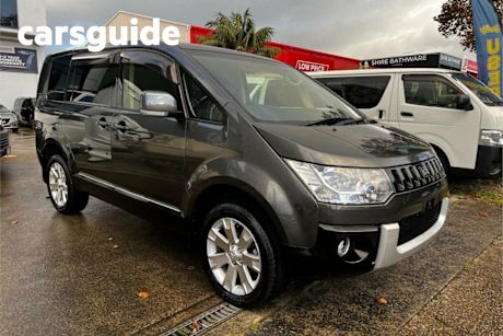 Grey 2013 Mitsubishi Delica Commercial D:5