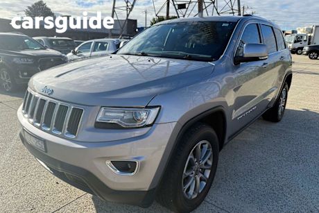 Silver 2014 Jeep Grand Cherokee Wagon Laredo (4X4)