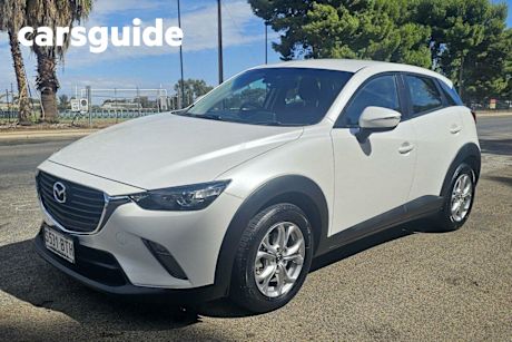 White 2018 Mazda CX-3 Wagon Maxx (fwd)