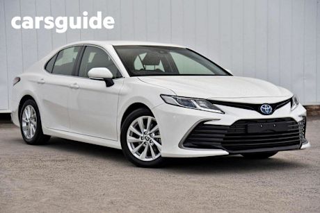 White 2024 Toyota Camry Sedan Ascent Hybrid
