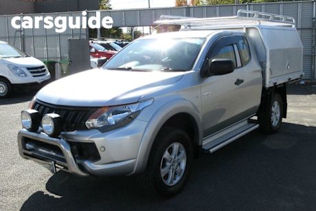 Silver 2016 Mitsubishi Triton Club Cab Chassis GLX (4X4)