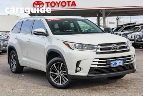 White 2017 Toyota Kluger Wagon GXL